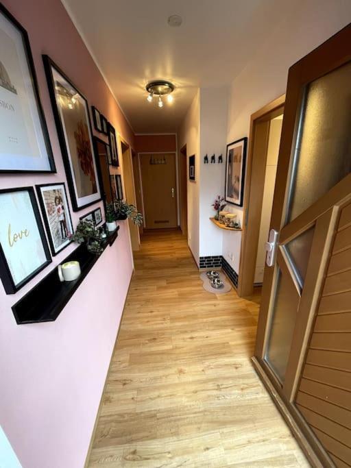 Cozy Wilkipartment Bis 4 Pers - Hund - Netflix - Wlan - Wintergarten - Coffeebar - Popcorn Verl Exterior foto