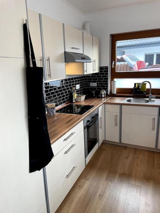 Cozy Wilkipartment Bis 4 Pers - Hund - Netflix - Wlan - Wintergarten - Coffeebar - Popcorn Verl Exterior foto