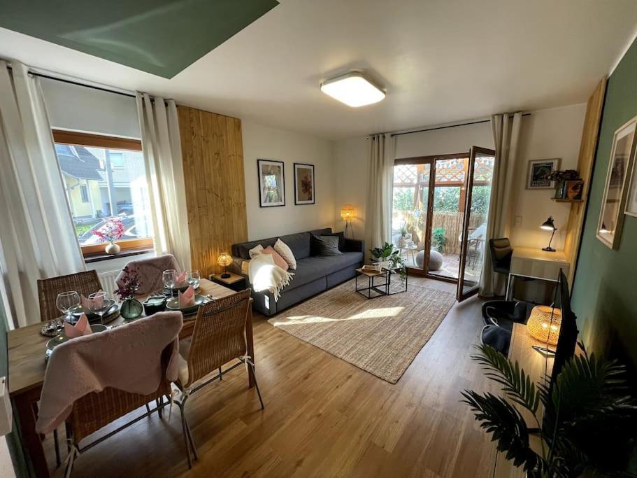 Cozy Wilkipartment Bis 4 Pers - Hund - Netflix - Wlan - Wintergarten - Coffeebar - Popcorn Verl Exterior foto